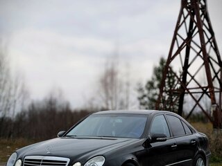 2008 Mercedes-Benz E-Класс 280 III (W211, S211) Рестайлинг, чёрный, 1100000 рублей, вид 1