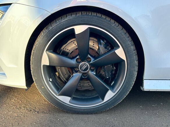 2013 Audi RS 7 I (4G), серый, 3900000 рублей - вид 32
