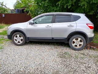 2012 Nissan Qashqai I Рестайлинг, серебристый, 720000 рублей, вид 4