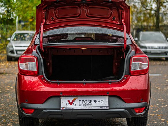 2018 Renault Logan Stepway II Рестайлинг, красный, 988000 рублей - вид 12