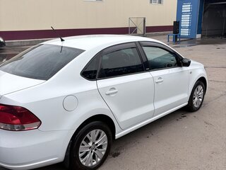 2014 Volkswagen Polo V, белый, 750000 рублей, вид 2