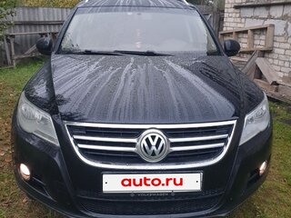 2011 Volkswagen Tiguan I, чёрный, 850000 рублей, вид 3