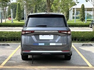 2022 Wuling Jiachen, серый, 1115000 рублей, вид 4