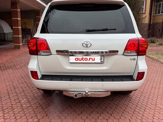 2014 Toyota Land Cruiser 200 Series Рестайлинг 1, белый, 3450000 рублей, вид 5