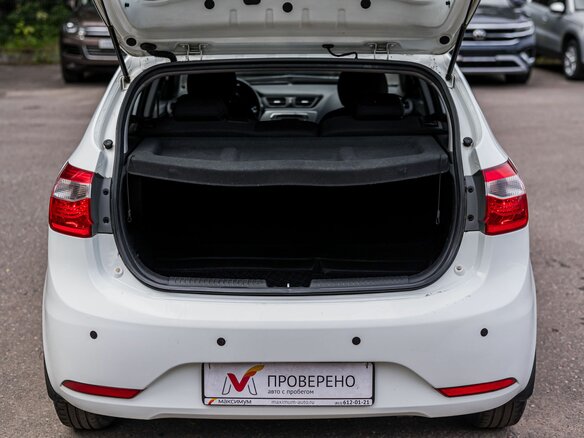 2015 Kia Rio 6-speed III, белый - вид 12