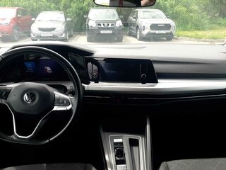 2021 Volkswagen Golf VIII, серый, 1900000 рублей, вид 5
