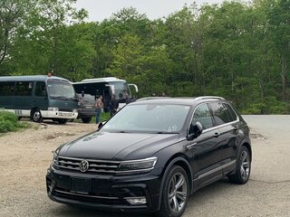 2016 Volkswagen Tiguan II, чёрный, 2150000 рублей, вид 1