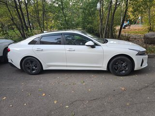2021 Kia K5 III, белый, 1550000 рублей, вид 2