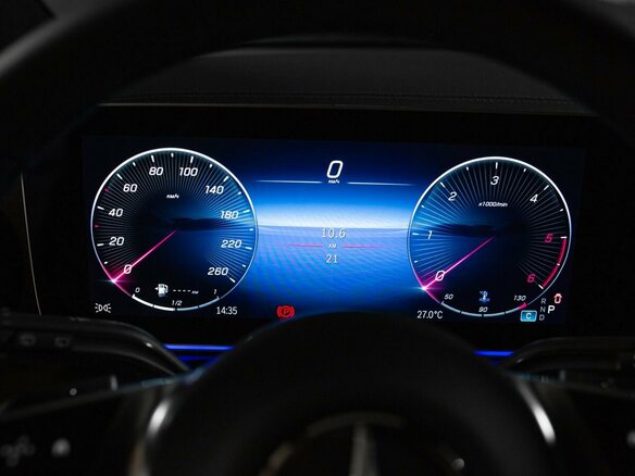 2026 Mercedes-Benz V-Класс 300 d экстра длинный III (W447) Рестайлинг 2, чёрный - вид 15