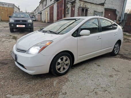 2006 Toyota Prius II Рестайлинг (XW20), белый, 640000 рублей, вид 1