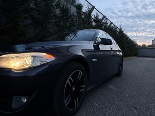 2013 BMW 5 серии 520i VI (F10/F11/F07), серый, 1700000 рублей, вид 4
