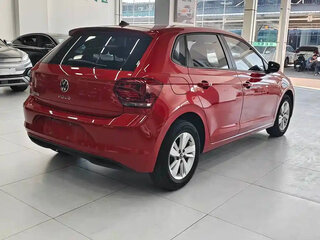 2023 Volkswagen Polo Plus (China Market), красный, 1235000 рублей, вид 2