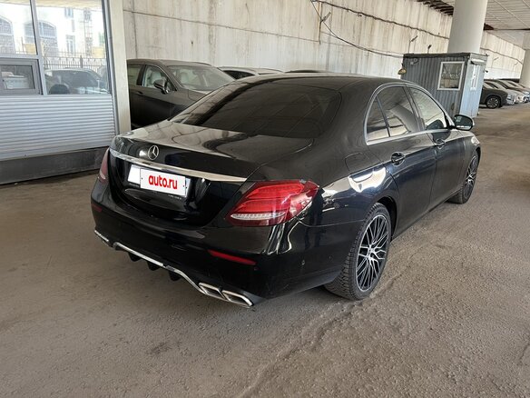 2020 Mercedes-Benz E-Класс 200 V (W213, S213, C238), чёрный, 1796000 рублей - вид 2