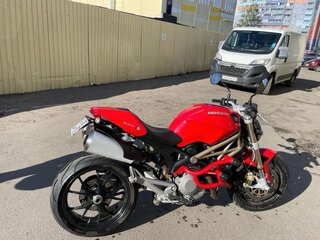 2013 Ducati Monster 796, красный, 600000 рублей, вид 2