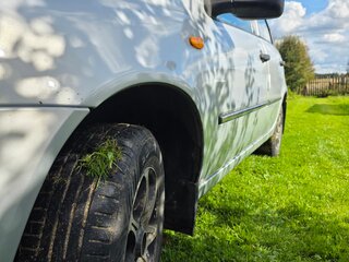 2010 Lada (ВАЗ) Kalina I, серебристый, 300000 рублей, вид 3