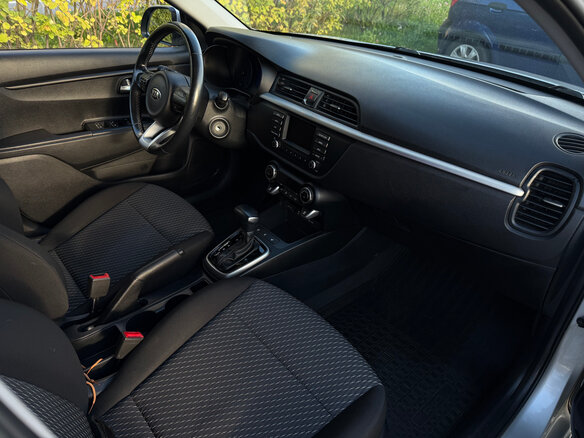 2019 Kia Rio X-Line IV, серебристый - вид 18