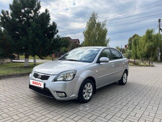 2010 Kia Rio II Рестайлинг, серебристый, 475000 рублей, вид 1