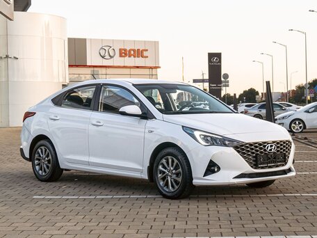 2020 Hyundai Solaris II Рестайлинг, белый, 1435000 рублей, вид 3