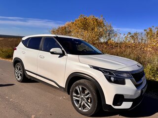2019 Kia Seltos I, белый, 1799000 рублей, вид 2