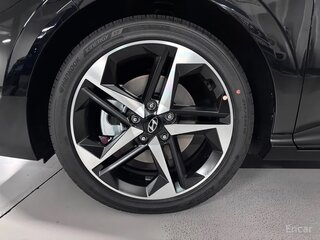2026 Hyundai Avante VIII, чёрный, 3100757 рублей, вид 5