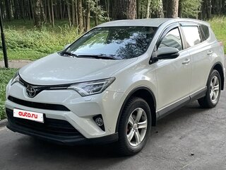 2017 Toyota RAV4 IV (XA40) Рестайлинг, белый, 1800000 рублей, вид 2