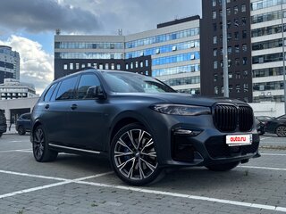 2022 BMW X7 40i I (G07), серый, 9527000 рублей, вид 2