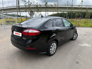 2018 Ford Fiesta Mk6 Рестайлинг, чёрный, 900000 рублей, вид 5