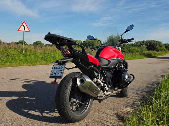 2017 BMW R 1200 R, красный, 888000 рублей - вид 3