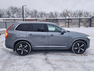 2019 Volvo XC90 II, серебристый, 4400000 рублей, вид 4
