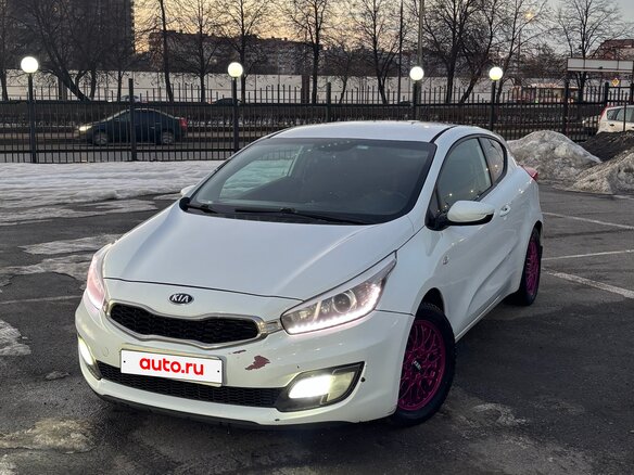 2013 Kia Ceed II, белый, 1000000 рублей - вид 1
