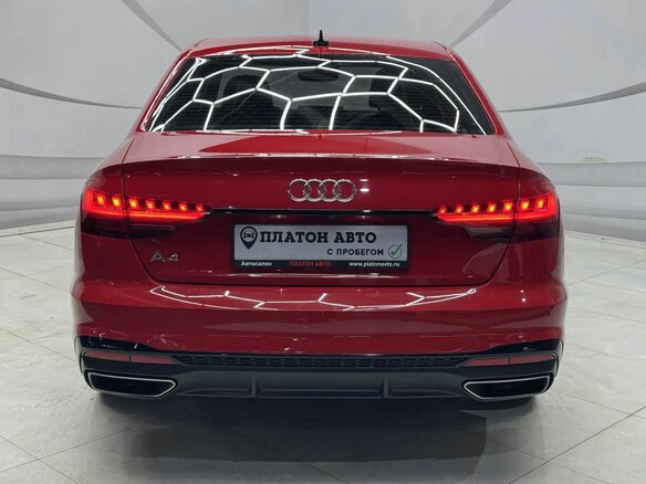 2020 Audi A4 35 TFSI V (B9) Рестайлинг, красный, 2595000 рублей - вид 4