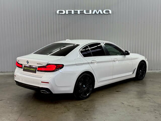 2021 BMW 5 серии 520d xDrive VII (G30/G31/G38) Рестайлинг, белый, 3977000 рублей, вид 5