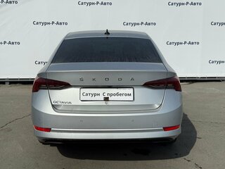 2021 Skoda Octavia IV (A8), серый, 2590000 рублей, вид 5