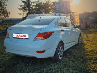 2013 Hyundai Solaris I, белый, 850000 рублей, вид 4