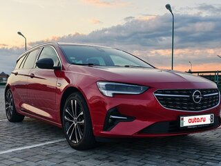 2022 Opel Insignia II Рестайлинг, красный, 1341632 рублей, вид 1