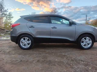 2014 Hyundai ix35 I Рестайлинг, серый, 1260000 рублей, вид 1