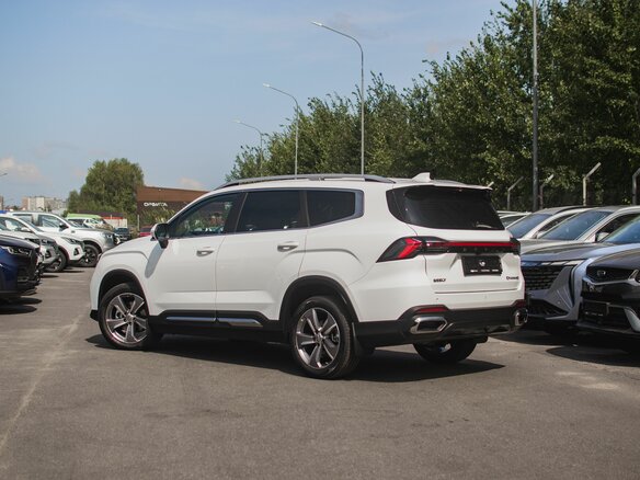 2026 Geely Okavango I Рестайлинг, белый, 3870900 рублей - вид 8