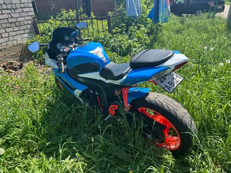 2010 Suzuki GSX-R 750, голубой, 680000 рублей, вид 2