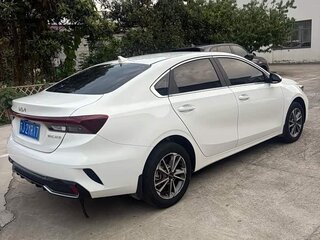 2023 Kia K3 II (China Market) Рестайлинг, белый, 1623000 рублей, вид 4