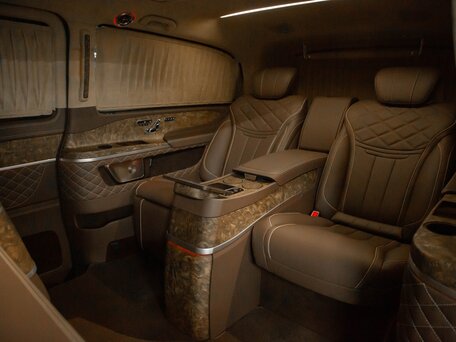 2025 Mercedes-Benz V-Класс Extra Long 300 d экстра длинный III (W447) Рестайлинг 2, чёрный, 34650000 рублей, вид 2