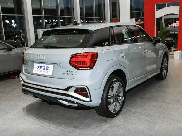2026 Audi Q2 L 35 TFSI I Рестайлинг, серый, 4400000 рублей - вид 7