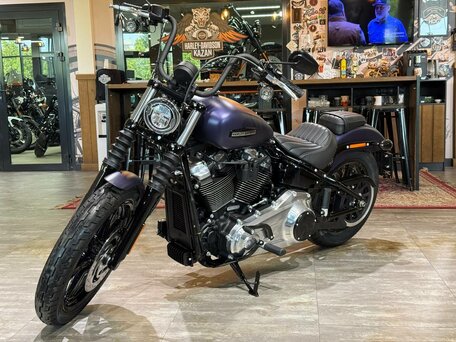 2025 Harley-Davidson Street Bob, фиолетовый, 2290000 рублей, вид 4
