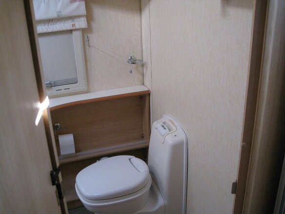 2007 Camro CN 2532, белый, 1200000 рублей - вид 8