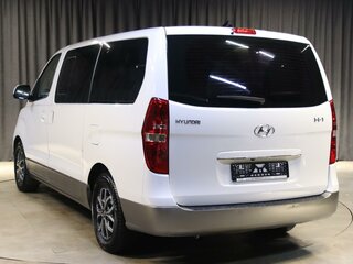 2019 Hyundai H-1 II Рестайлинг 2, белый, 3099000 рублей, вид 4