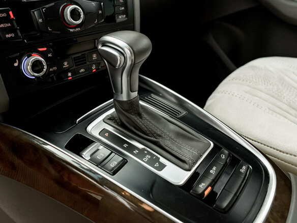 2013 Audi Q5 I (8R) Рестайлинг, красный, 1825000 рублей - вид 20