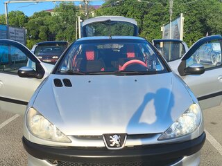2005 Peugeot 206, белый, 270000 рублей, вид 1