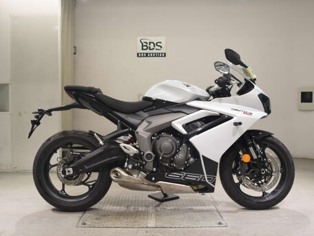 2024 Triumph Daytona 660, белый, 900000 рублей, вид 1