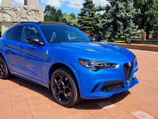 2023 Alfa Romeo Stelvio Quadrifoglio I Рестайлинг, синий, 6800000 рублей, вид 5