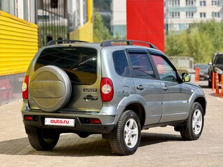 2015 Chevrolet Niva I Рестайлинг, серый, 479999 рублей, вид 3