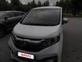 2015 Honda Stepwgn V, белый - вид 2